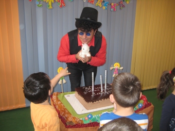 Фокусник за рожден ден